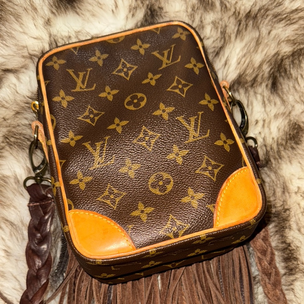 Brown Fringe Designer Crossbody Bag - Picture 6 of 11